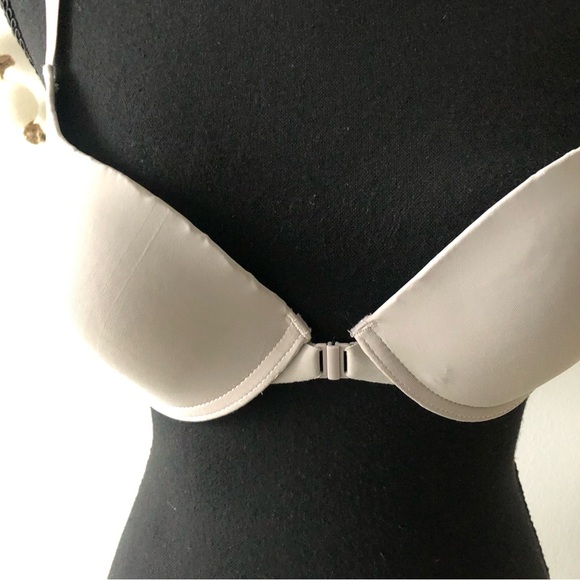 New BODY CULTURE, INC. Light Grey Silver Front Closure Bra 36B - Picture 4 of 11